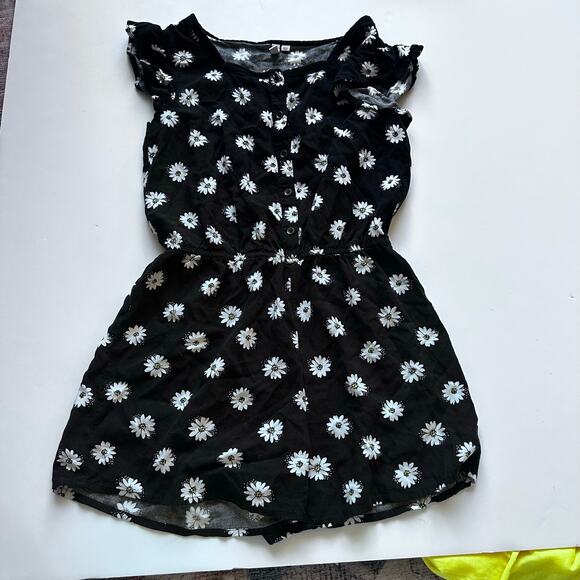 SO Flutter Sleeve Romper Daisy - Picture 2 of 5